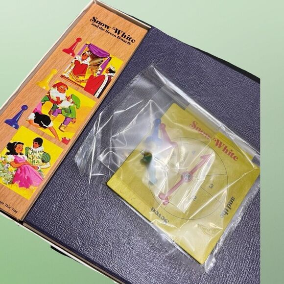 Vintage 1977 Snow White And The Seven Dwarfs Board Game Cadaco COMPLETE - Picture 4 of 5
